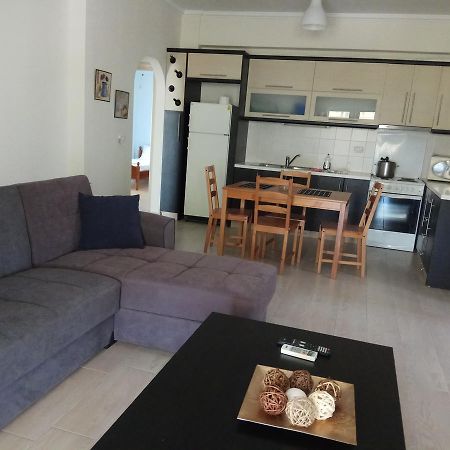 Achilles Apartments Sarande Exterior photo