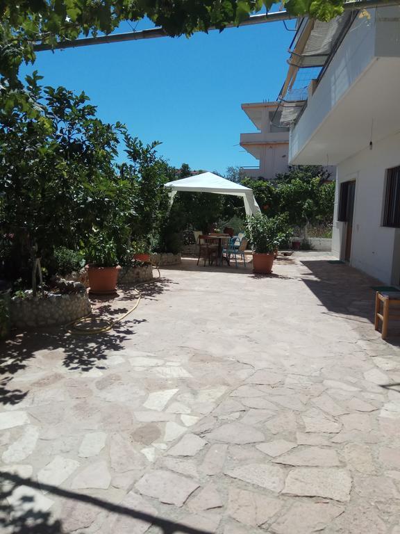 Achilles Apartments Sarande Exterior photo